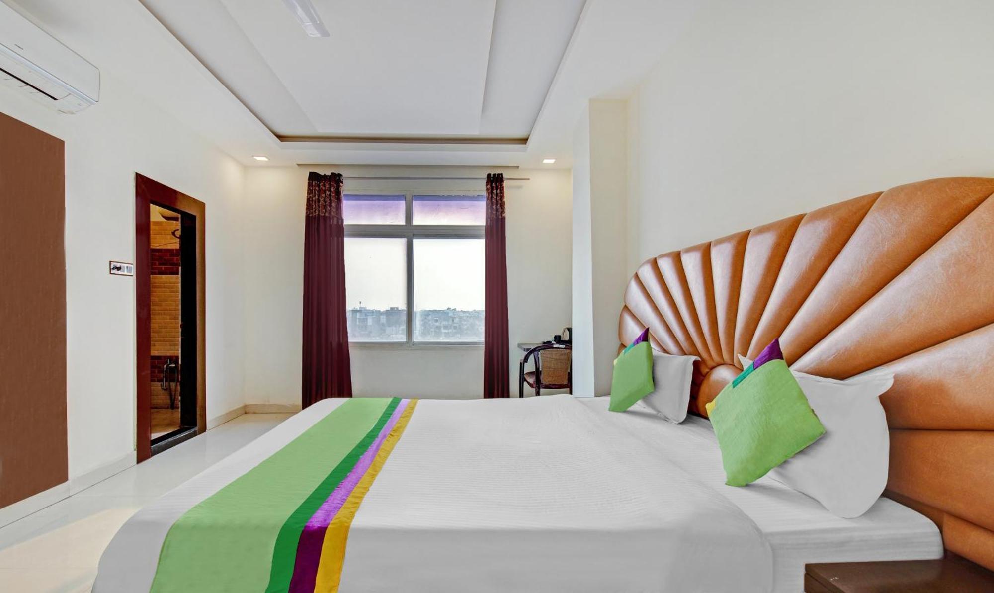 Treebo Silver Grand New Agreement ลัคเนา ภายนอก รูปภาพ
