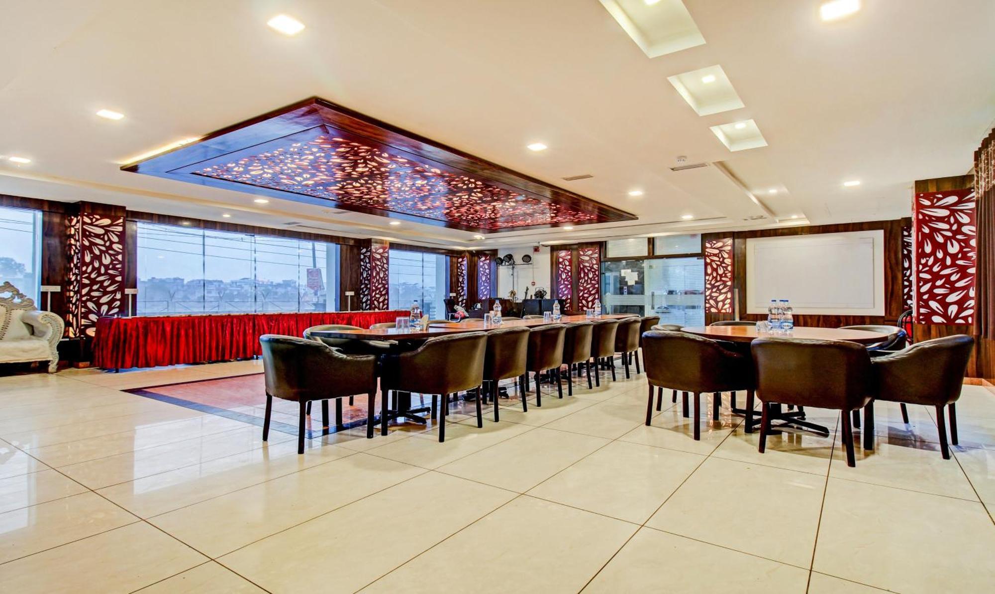 Treebo Silver Grand New Agreement ลัคเนา ภายนอก รูปภาพ